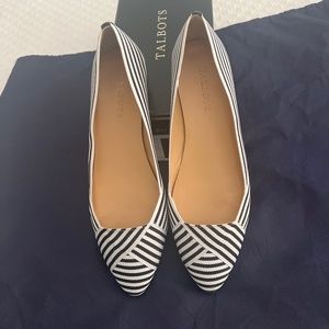 Womens flats